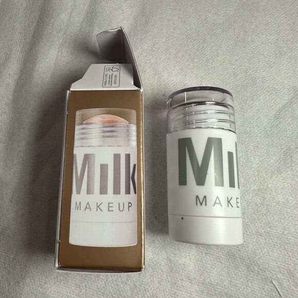 MILK MAKEUP Dewy Cream Highlighter Stick Color: Lit - champagne pearl - Picture 2 of 4